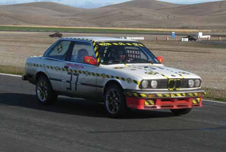 Illustration for article titled Finally, The Thunderhill 24 Hours of LeMons Uber Gallery!